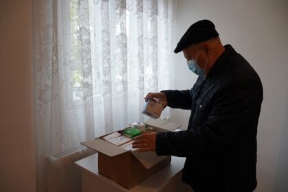 În Arhiepiscopia Dunării de Jos încă un cabinet medical mănăstiresc a fost dotat corespunzător – fotografia 20