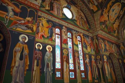 În Arhiepiscopia Dunării de Jos încă un cabinet medical mănăstiresc a fost dotat corespunzător – fotografia 34
