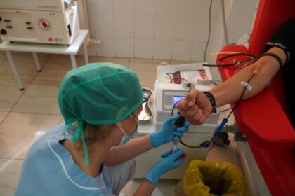 O nouă acţiune de donare de sânge a preoţilor şi credincioşilor din Protopopiatul Tecuci – fotografia 20