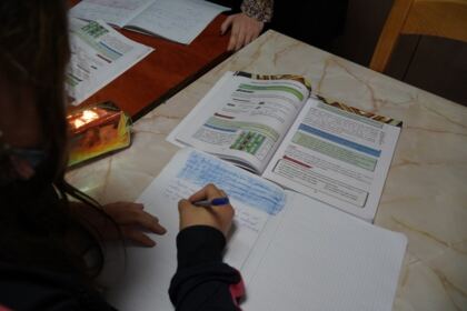 Asociaţia Multifuncțională Filantropică „Sfântul Spiridon“ din Galaţi oferă în continuare sprijin copiilor şi familiilor nevoiaşe – fotografia 10