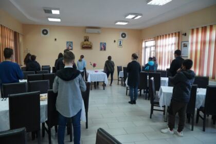 Asociaţia Multifuncțională Filantropică „Sfântul Spiridon“ din Galaţi oferă în continuare sprijin copiilor şi familiilor nevoiaşe – fotografia 28