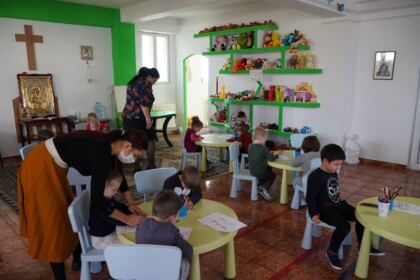 Daruri pentru copiii de la Grădiniţa „Familia“ din Brăila – fotografia 25