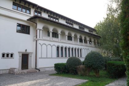 Arhiepiscopia Dunării de Jos sprijină în continuare unităţile medicale – fotografia 2