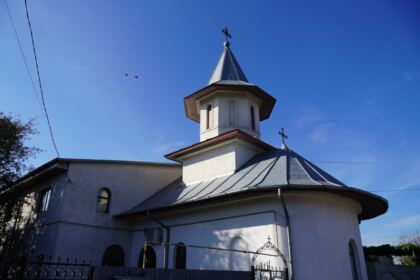 Centrul social „Sfânta Filofteia“ din Brăila sprijină familiile cu mulţi copii – fotografia 1