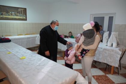 Centrul social „Sfânta Filofteia“ din Brăila sprijină familiile cu mulţi copii – fotografia 19