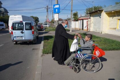 Centrul social „Sfânta Filofteia“ din Brăila sprijină familiile cu mulţi copii – fotografia 25