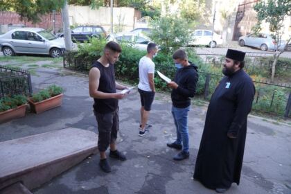 În Arhiepiscopia Dunării de Jos continuă campanie de donare de sânge – fotografia 10