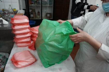 Activităţi misionare şi social-filantropice îndreptate către semenii afalţi în dificultate – fotografia 8