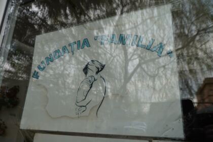 Activităţi misionare şi social-filantropice îndreptate către semenii afalţi în dificultate – fotografia 12