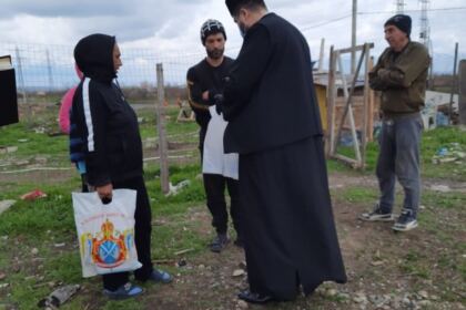 Sfânta Cruce izvor de dragoste, lumină şi binecuvântare pentru semenii nevoiaşi – fotografia 10