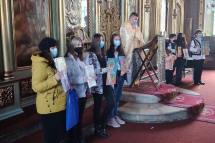 Concursul naţional catehetic „Biserica – familia românilor de pretutindeni“ în Parohia „Sfântul Ierarh Nicolae“, Brăila – fotografia 1