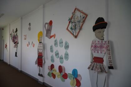 Ajutoare oferite bătrânilor şi copiilor nevoiaşi în Arhiepiscoia Dunării de Jos – fotografia 10