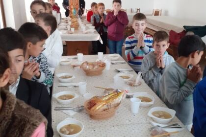 Concursul naţional catehetic „Biserica – familia românilor de pretutindeni“ în Parohia Ghidigeni, Protopopiatul Nicoreşti, judeţul Galaţi – fotografia 10