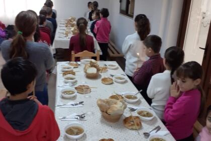 Concursul naţional catehetic „Biserica – familia românilor de pretutindeni“ în Parohia Ghidigeni, Protopopiatul Nicoreşti, judeţul Galaţi – fotografia 12