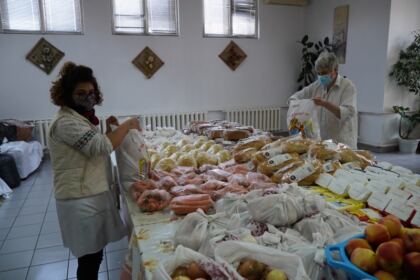 Activităţi social-filantropice la Duminica Înfricoşătoarei Judecăţi şi a Sfintei Cruci în Arhiepiscopia Dunării de Jos – fotografia 9