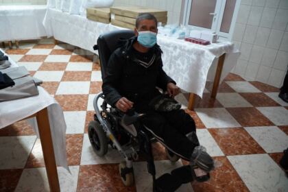 Familiile cu mulţi copii şi bolnavii de Covid-19 au primit ajutoare din partea Bisericii – fotografia 10