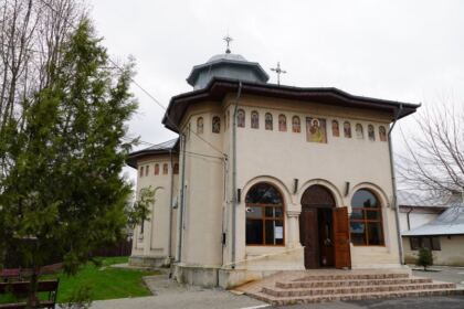 Ajutoare oferite unităţilor medicale, bătrânilor şi familiilor cu mulţi copii – fotografia 6