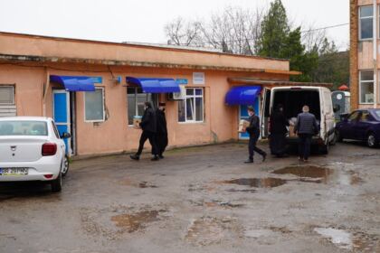 Ajutoare oferite unităţilor medicale, bătrânilor şi familiilor cu mulţi copii – fotografia 10
