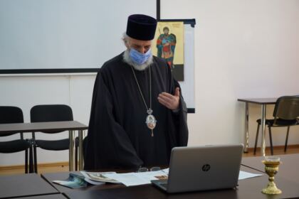 Conferinţă în cadrul Facultăţii de Istorie, Filosofie şi Teologie din Galaţi – fotografia 6