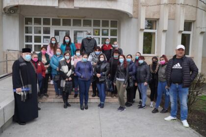 O nouă acţiune de donare de sânge a preoţilor şi credincioşilor din Protopopiatul Tecuci – fotografia 6