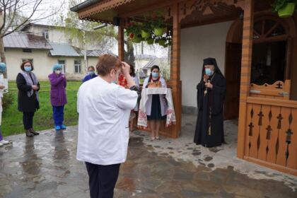 Rugăciune şi filantropie în Protopopiatul Tecuci în ziua de prăznuire a Sfântului Mare Mucenic Gheorghe – fotografia 8