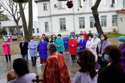 Rugăciune şi filantropie în Protopopiatul Tecuci în ziua de prăznuire a Sfântului Mare Mucenic Gheorghe – fotografia 17