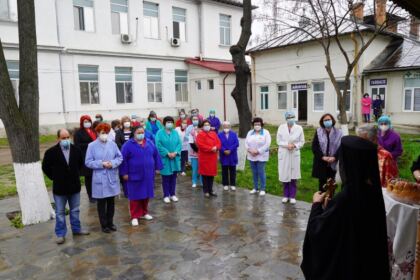 Rugăciune şi filantropie în Protopopiatul Tecuci în ziua de prăznuire a Sfântului Mare Mucenic Gheorghe – fotografia 18