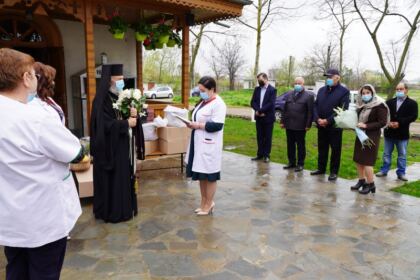 Rugăciune şi filantropie în Protopopiatul Tecuci în ziua de prăznuire a Sfântului Mare Mucenic Gheorghe – fotografia 34