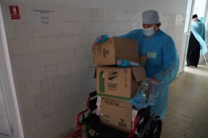 Programul eparhial „Ne înnoim de Sfintele Paşti“ a continuat în municipiul Brăila – fotografia 4