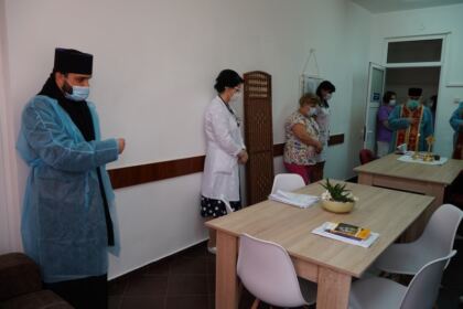 Programul eparhial „Ne înnoim de Sfintele Paşti“ a continuat în municipiul Brăila – fotografia 14