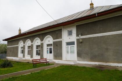 Activităţi social-filantropice în trei parohii rurale din judeţul Galaţi – fotografia 1