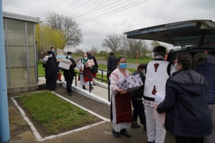 Activităţi social-filantropice în trei parohii rurale din judeţul Galaţi – fotografia 21