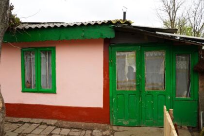 Locuinţă pentru o familiei cu patru copii din localitatea Mărtăceşti, judeţul Brăila – fotografia 3
