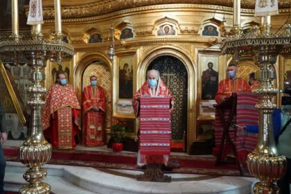 Rânduiala Spălării Picioarelor la Catedrala Arhiepiscopală din Galaţi – fotografia 11