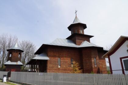 Daruri pentru 40 de familii nevoiaşe din localitatea Cărăpceşti, judeţul Galaţi – fotografia 20