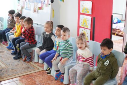 Daruri pentru copiii de la Grădiniţa parohială „Familia“ din Brăila – fotografia 9