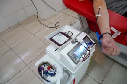 Elevii seminarişti gălăţeni au donat sânge pentru semenii lor din spitale – fotografia 18