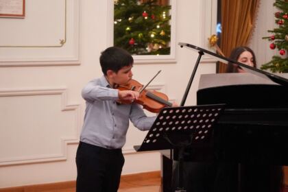 Concert caritabil pentru Marci la Muzeul eparhial din Galaţi – fotografia 11