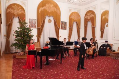 Concert caritabil pentru Marci la Muzeul eparhial din Galaţi – fotografia 28