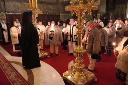 Festivalul de datini şi obiceiuri la Naşterea Domnului şi Anul Nou „Tudor Pamfile“ la Galaţi – fotografia 8