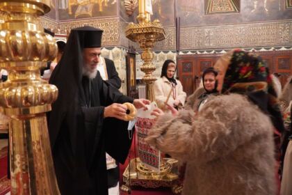 Festivalul de datini şi obiceiuri la Naşterea Domnului şi Anul Nou „Tudor Pamfile“ la Galaţi – fotografia 10