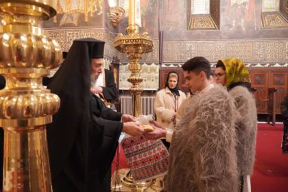 Festivalul de datini şi obiceiuri la Naşterea Domnului şi Anul Nou „Tudor Pamfile“ la Galaţi – fotografia 11