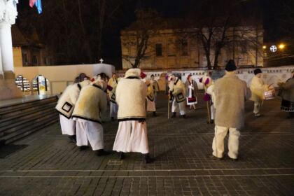 Festivalul de datini şi obiceiuri la Naşterea Domnului şi Anul Nou „Tudor Pamfile“ la Galaţi – fotografia 19