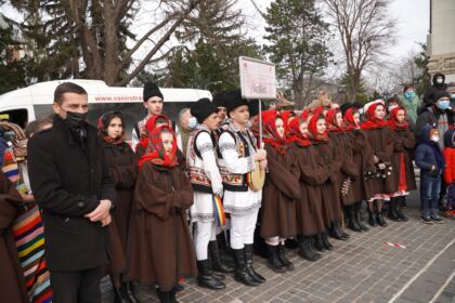 Festivalul de datini şi obiceiuri la Naşterea Domnului şi Anul Nou „Tudor Pamfile“ la Galaţi – fotografia 29