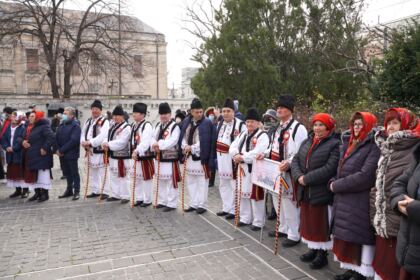 Festivalul de datini şi obiceiuri la Naşterea Domnului şi Anul Nou „Tudor Pamfile“ la Galaţi – fotografia 30