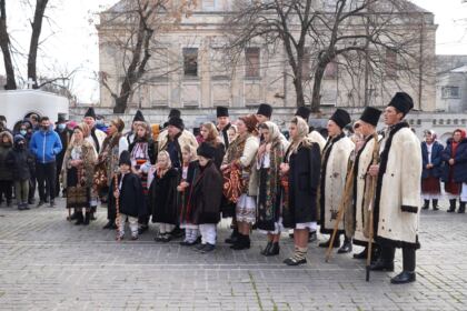 Festivalul de datini şi obiceiuri la Naşterea Domnului şi Anul Nou „Tudor Pamfile“ la Galaţi – fotografia 31