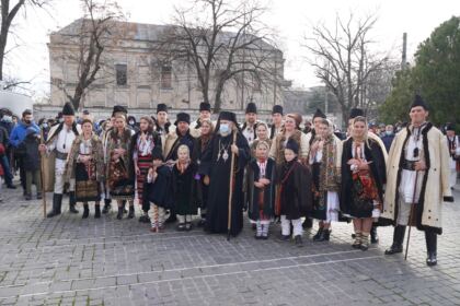 Festivalul de datini şi obiceiuri la Naşterea Domnului şi Anul Nou „Tudor Pamfile“ la Galaţi – fotografia 33