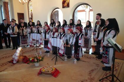 Colindători la Centrul Eparhial al Arhiepiscopiei Dunării de Jos – fotografia 2