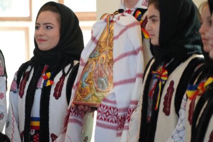 Colindători la Centrul Eparhial al Arhiepiscopiei Dunării de Jos – fotografia 5