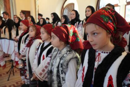 Colindători la Centrul Eparhial al Arhiepiscopiei Dunării de Jos – fotografia 11